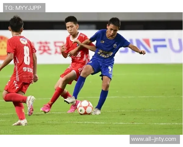 U16国足集训名单公布朴智轩李佑安入选泰山足校和申花各有多名球员参与